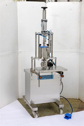 半自動計量充填機